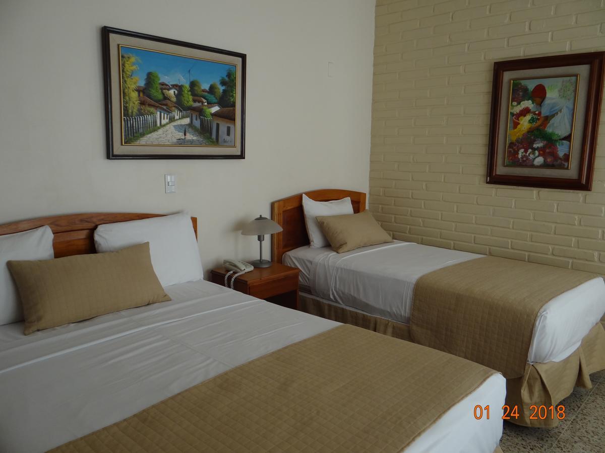Hotel Mac Arthur Tegucigalpa Exterior photo